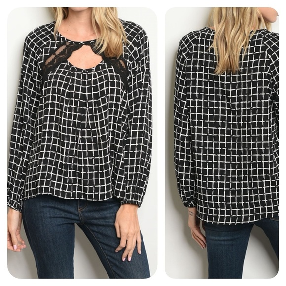 Black checkeres top - Picture 1 of 3